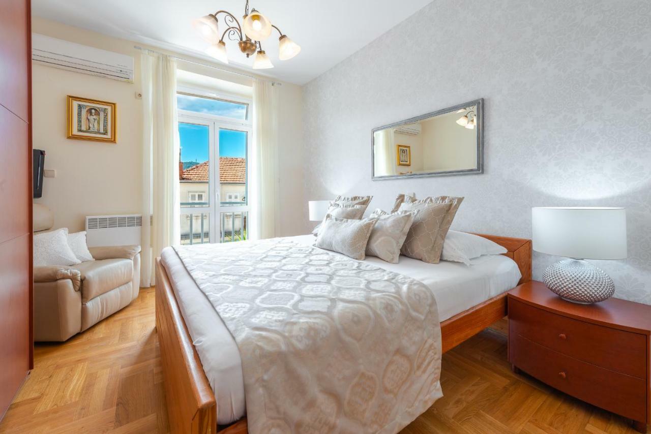 Superior Stunning Apartment Gravosa With A Free Parking Dubrovnik Exterior photo