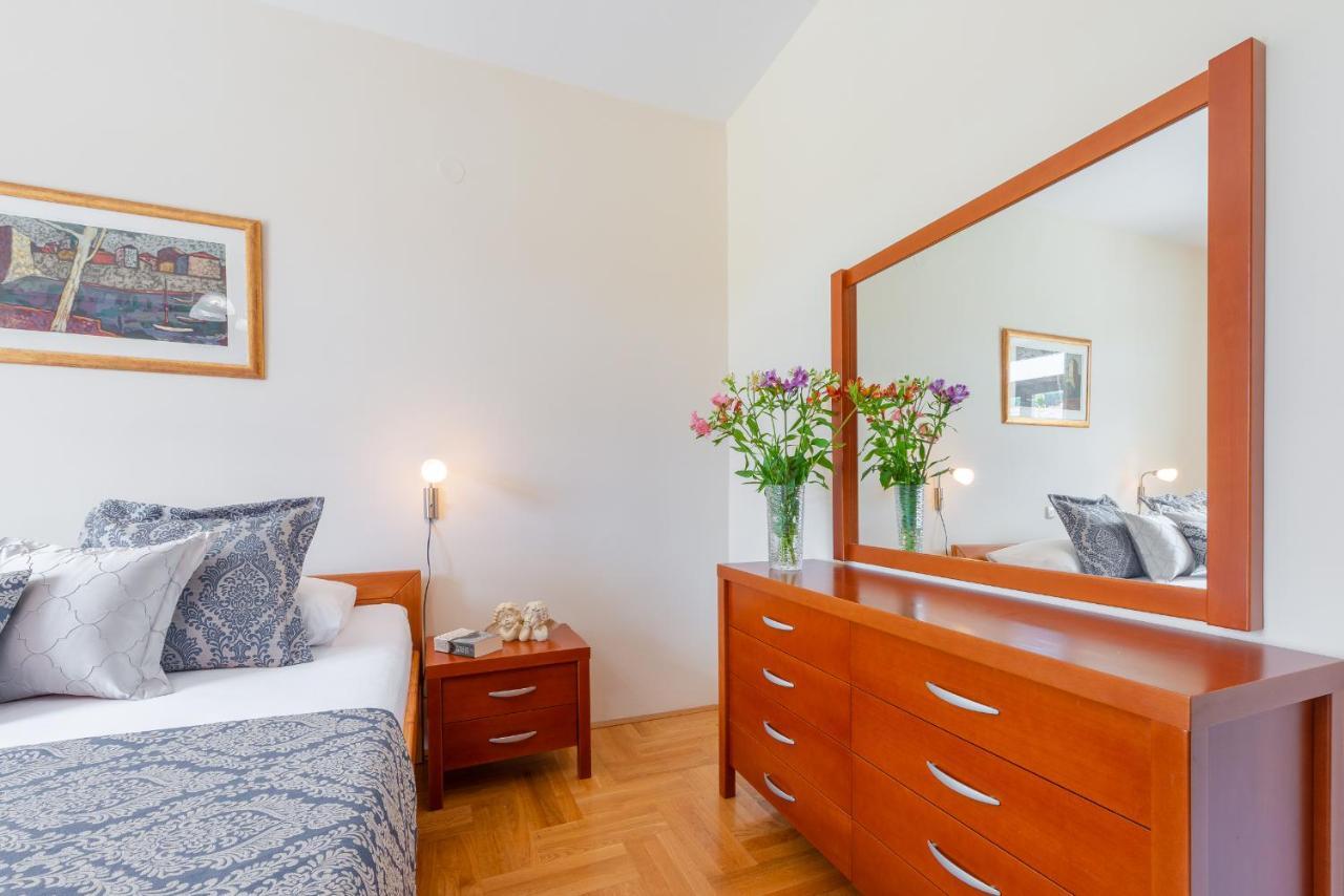 Superior Stunning Apartment Gravosa With A Free Parking Dubrovnik Exterior photo