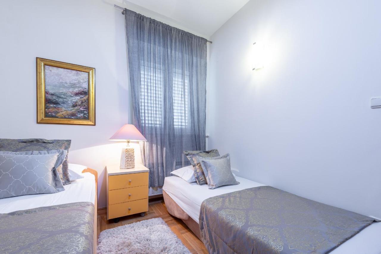 Superior Stunning Apartment Gravosa With A Free Parking Dubrovnik Exterior photo